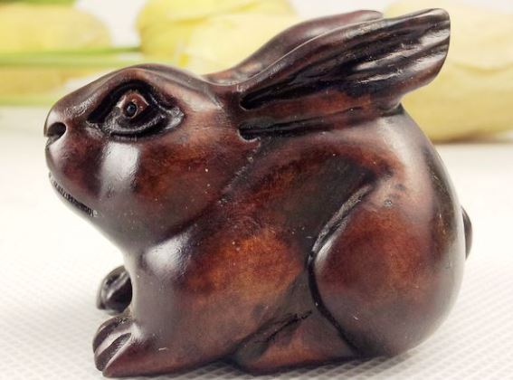 生肖狗摆件的选择 生肖狗摆件的选择