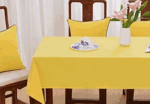 黄色桌布